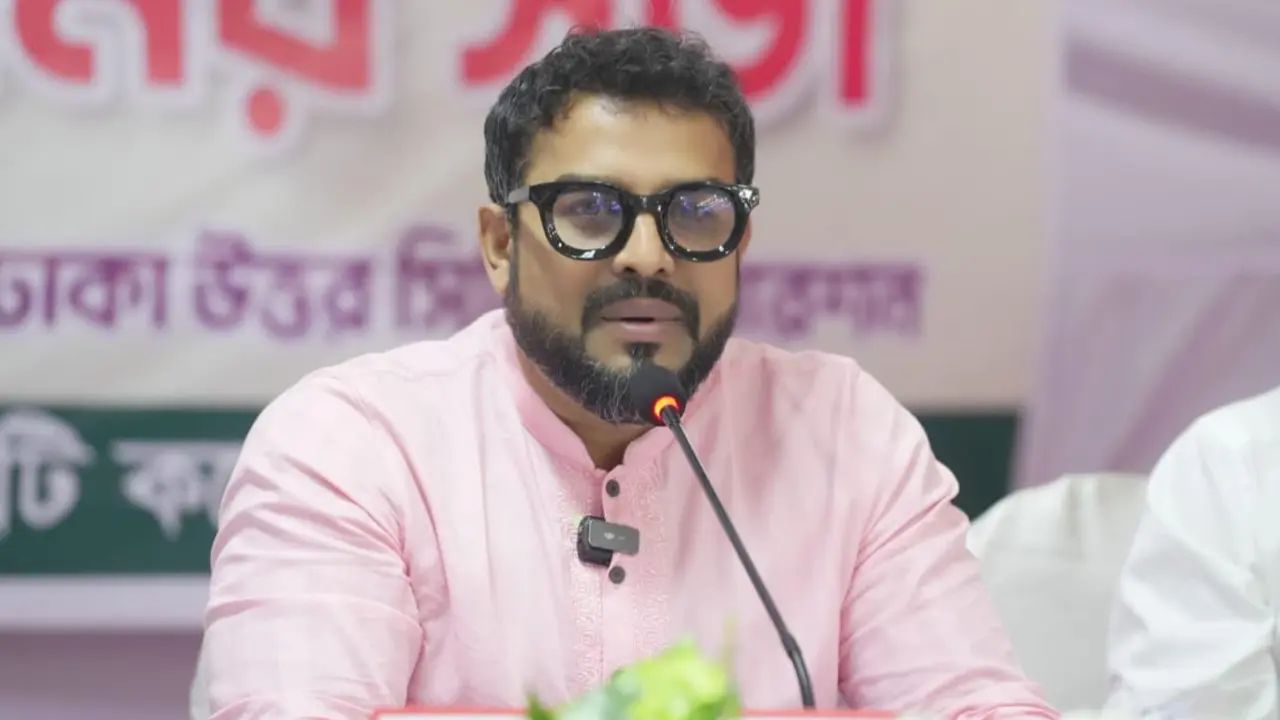 ব্যাটারিচালিত রিকশায় না চড়তে আহ্বান ডিএনসিসির প্রশাসকের