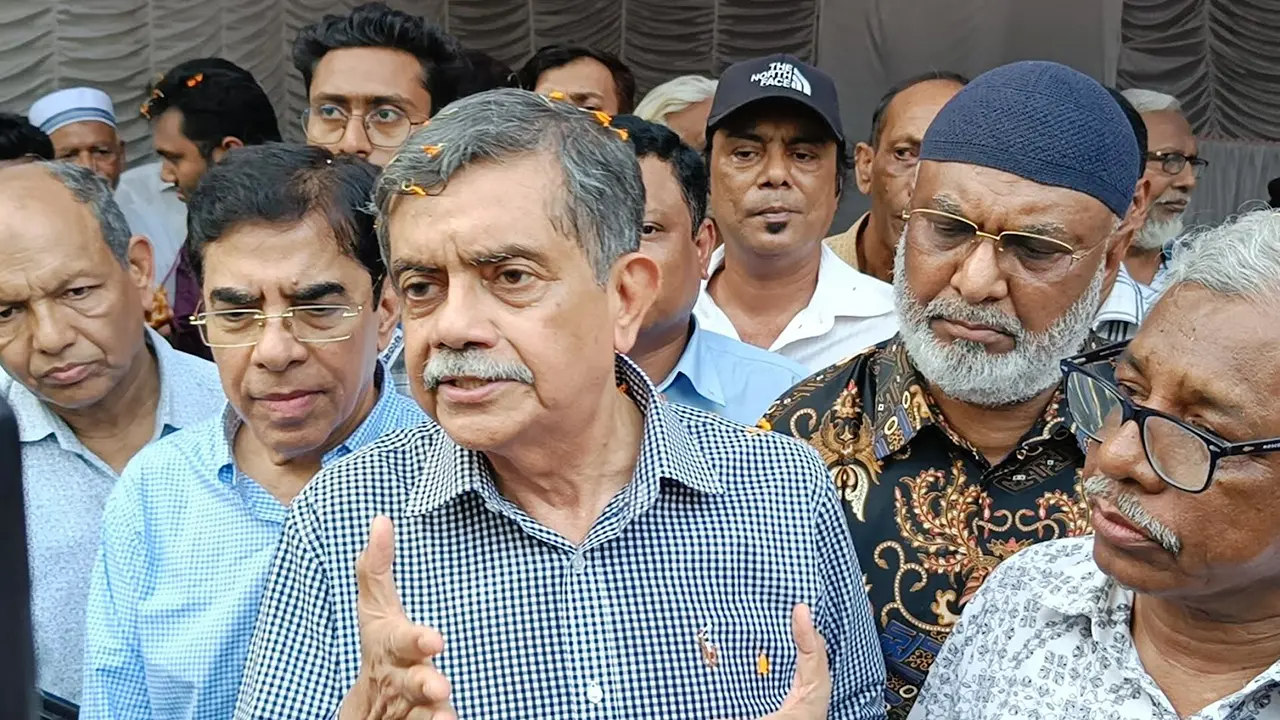 শিক্ষাঙ্গনের অস্থিরতা দূর করতে সরকার কাজ করছে : শিক্ষা উপদেষ্টা 