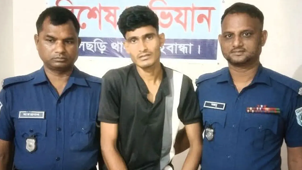 ফেসবুকে পরিচয়, ঘুরতে নিয়ে তরুণীকে নৌকায় ধর্ষণ