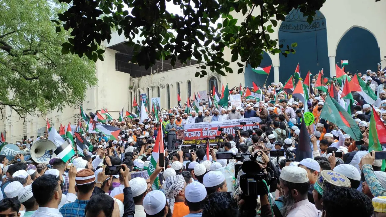 স্বাধীন ফিলিস্তিন রাষ্ট্র প্রতিষ্ঠার দাবিতে উত্তাল বায়তুল মোকাররম