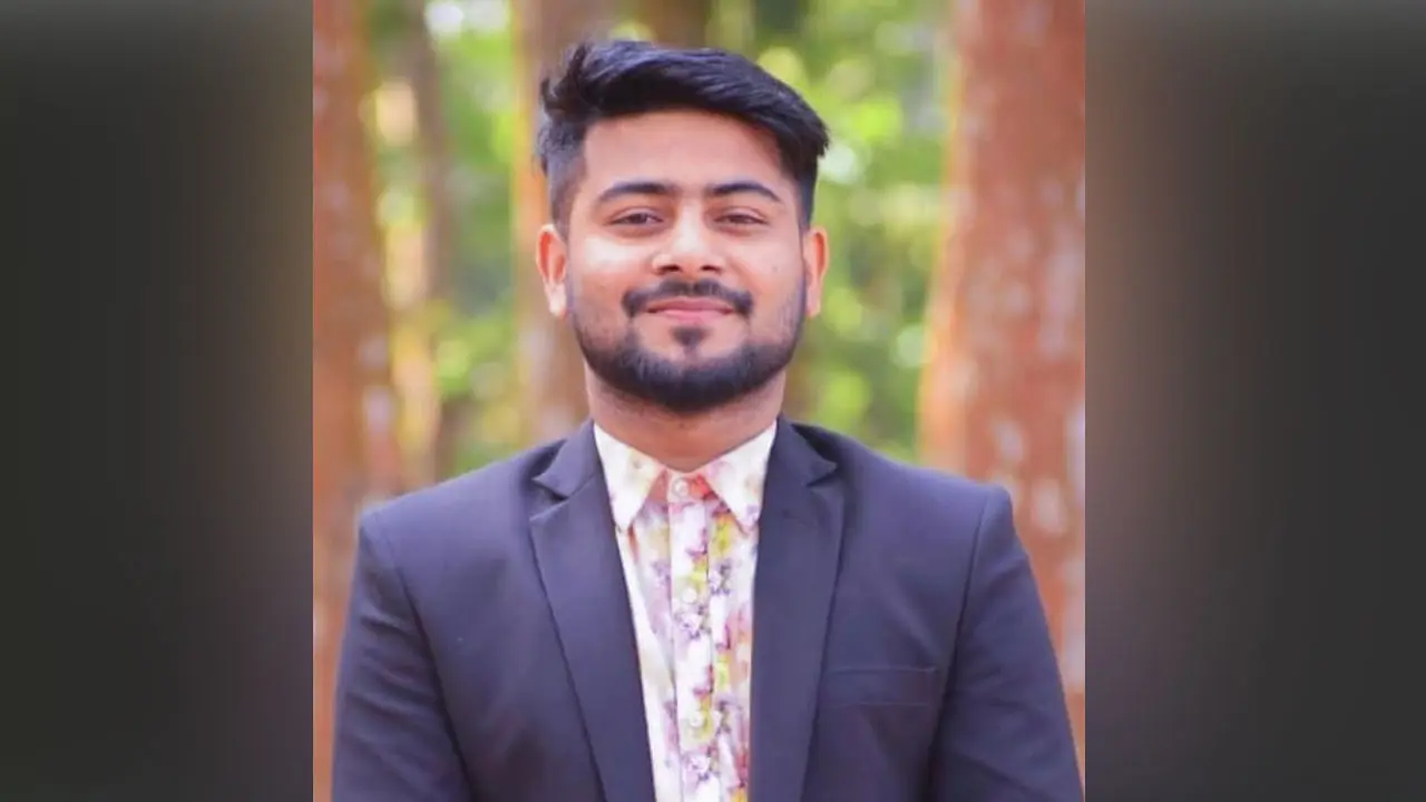 ফেসবুক লাইভে এসে নিরাপত্তা চাইলেন বৈষম্যবিরোধী আন্দোলনের আহ্বায়ক