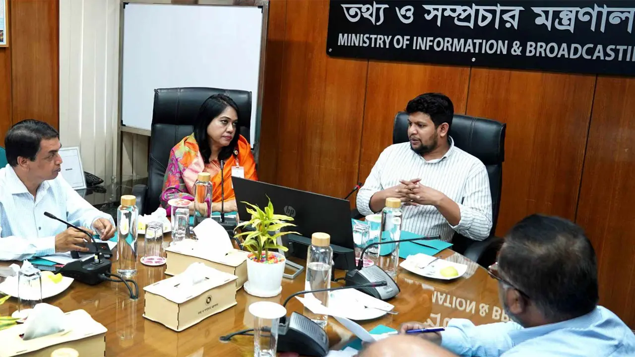 অপতথ্য মোকাবিলায় জেলা তথ্য অফিসগুলোকে কাজ করতে হবে