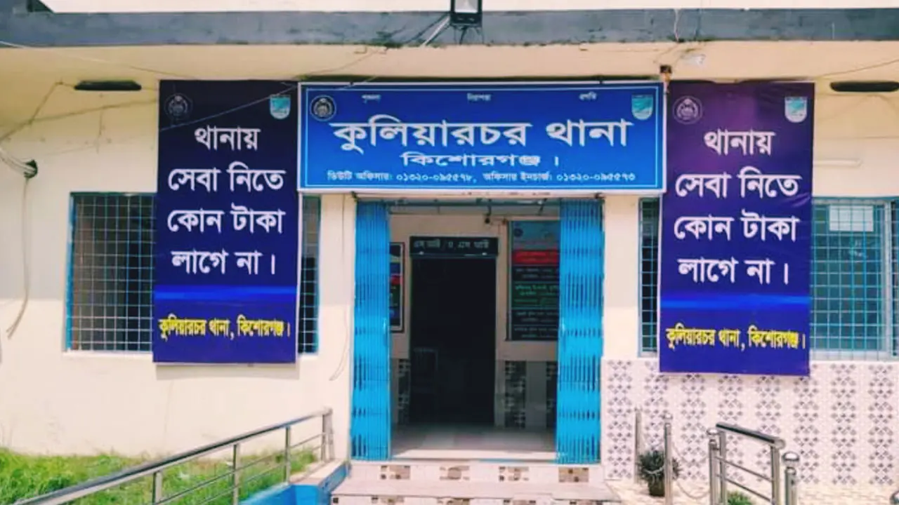 মায়ের জন্য কাঁদছিল ৩ বছরের শিশু, অপহরণকারী ভেবে বাবাকে গণপিটুনি