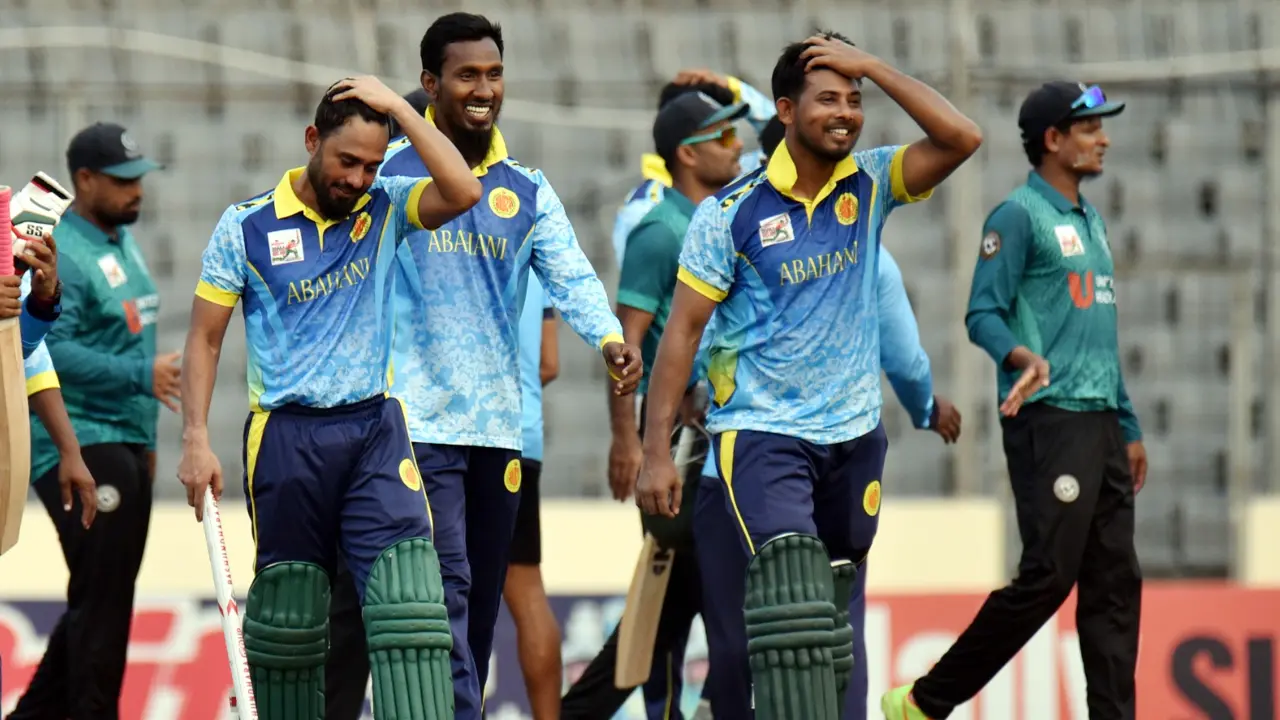 আবাহনীতে ১৩ বছরে নবম শিরোপা পেয়ে আবেগতাড়িত মোসাদ্দেক