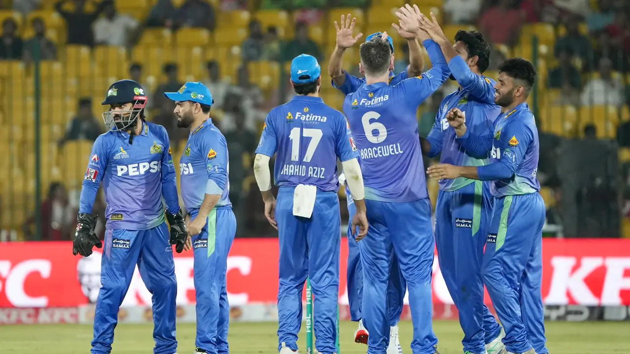 ছক্কা–উইকেটের হিসাবে গাজায় ৪৩ হাজার টাকা করে দিচ্ছে রিজওয়ানরা