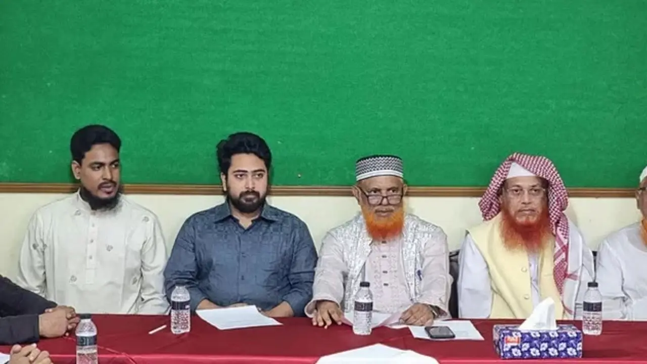 এখন দেশে গণতান্ত্রিক পরিবেশ রয়েছে, যে যার মত প্রকাশ করতে পারছে