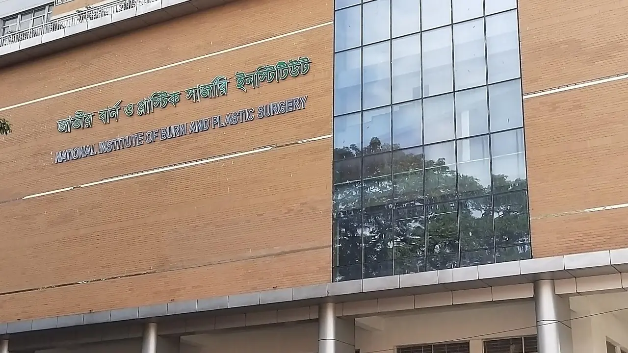 বিস্ফোরণে দগ্ধ পোশাক শ্রমিকের মৃত্যু