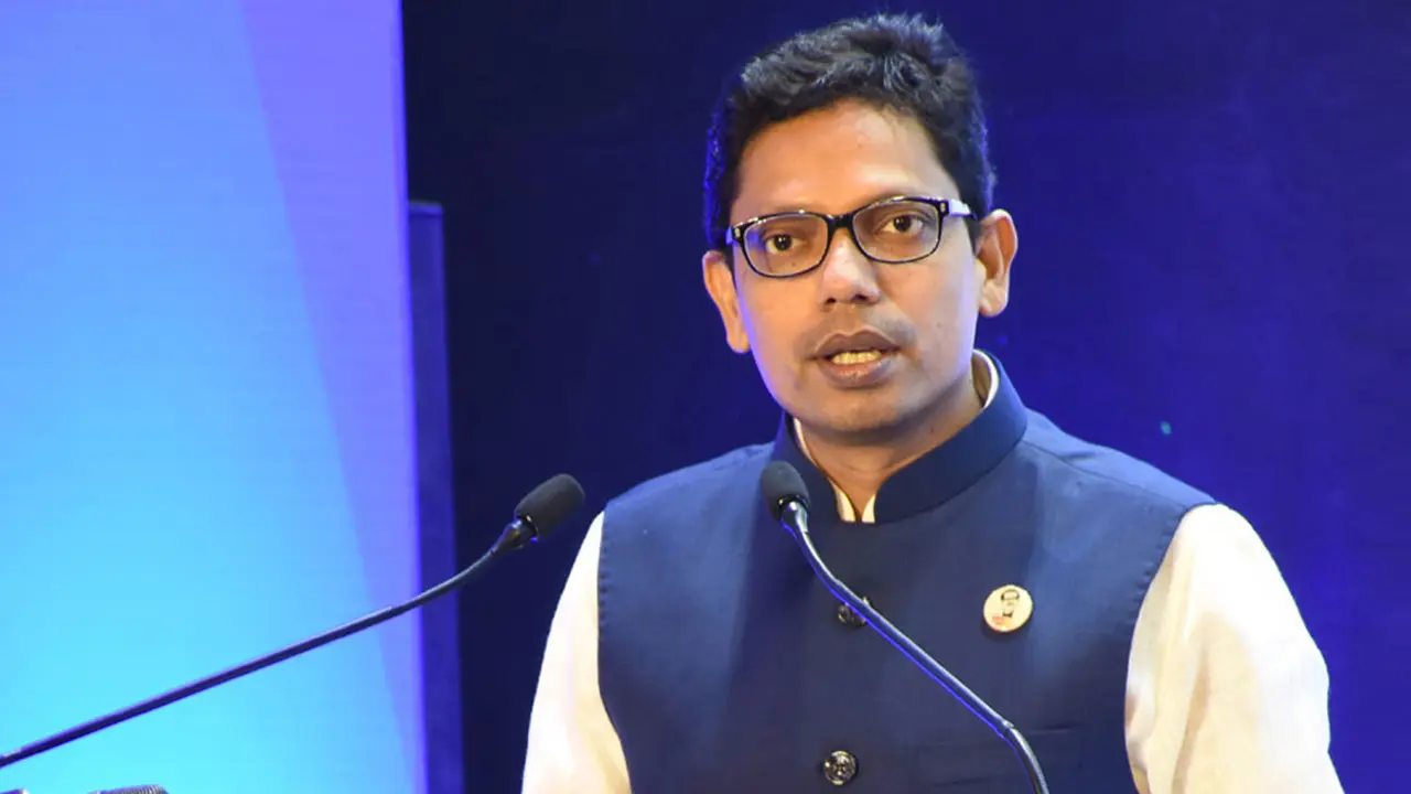 নাটোরে পলকের বিরুদ্ধে অস্ত্র আইনে মামলা