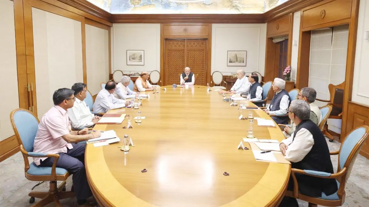 ইসলামাবাদের বিরুদ্ধে যে ৫ কড়া পদক্ষেপ নিল নয়াদিল্লি