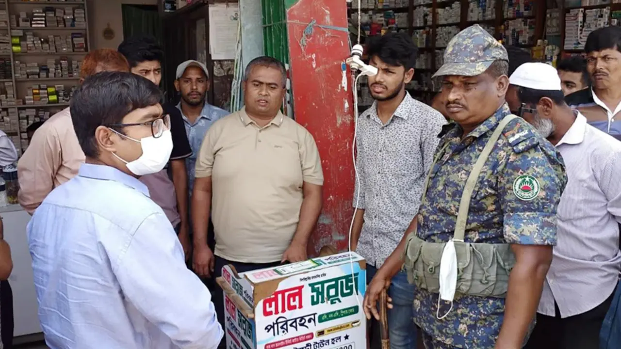 ঈদযাত্রায় অতিরিক্ত ভাড়া আদায়, নোয়াখালীতে ৪ পরিবহনকে জরিমানা