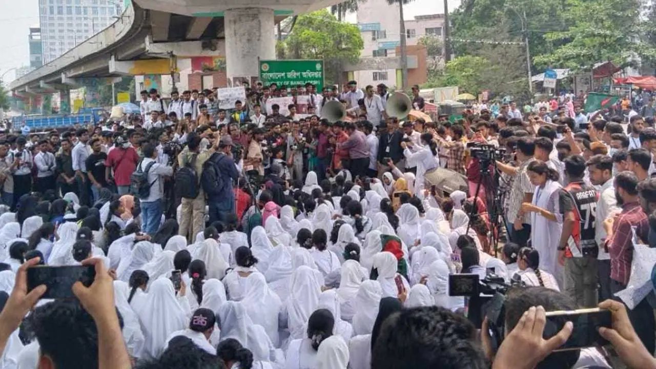 আস্থা নেই কমিটিতে, ফের আন্দোলনে যাবেন পলিটেকনিক শিক্ষার্থীরা