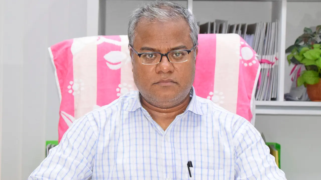 পদত্যাগ করেননি, দাবি কুয়েট উপ-উপাচার্যের