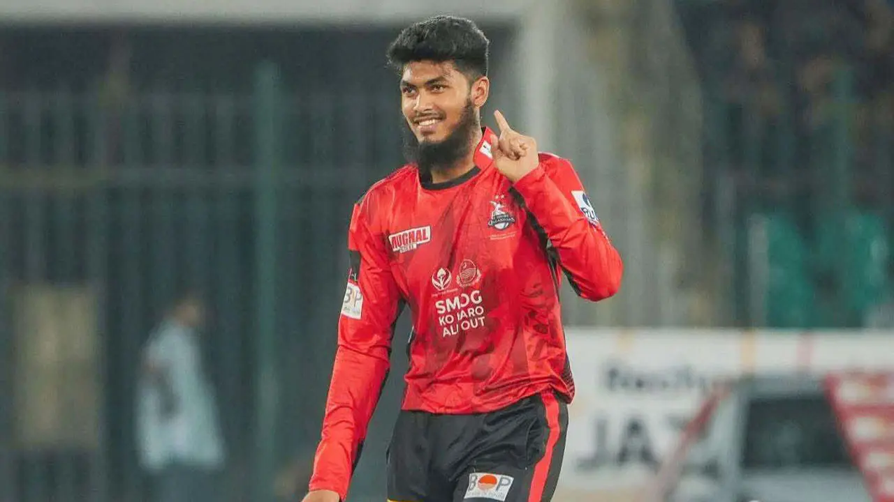 আবারও রিশাদ ম্যাজিক, টানা দ্বিতীয় ম্যাচে ৩ উইকেট শিকার