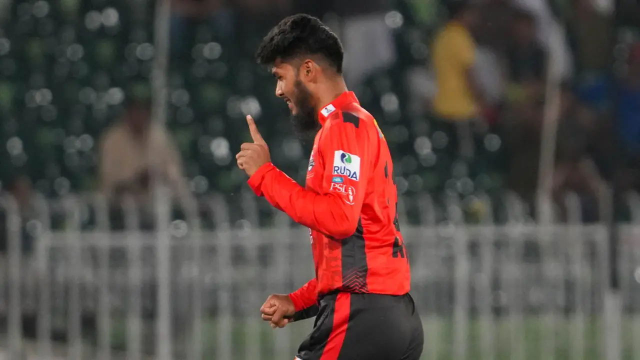 ৩ উইকেটের সঙ্গে ৩ রেকর্ডে নাম লেখালেন রিশাদ