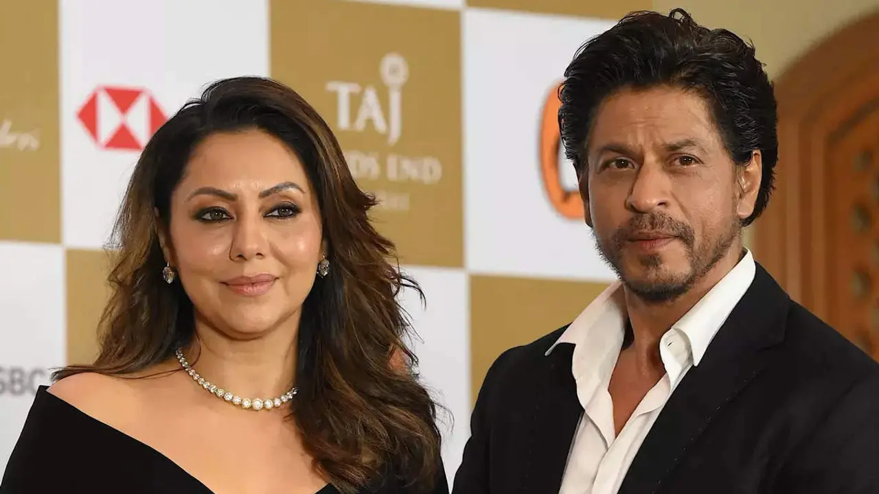 শাহরুখকে বিয়ে করতে অভিনেতার নাম পাল্টে ফেলেন গৌরী