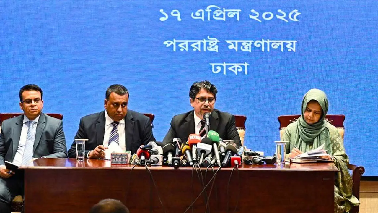 আরোপিত শুল্ক নিয়ে ট্রা‌ম্পের কর্মকর্তা‌দের স‌ঙ্গে আলোচনা