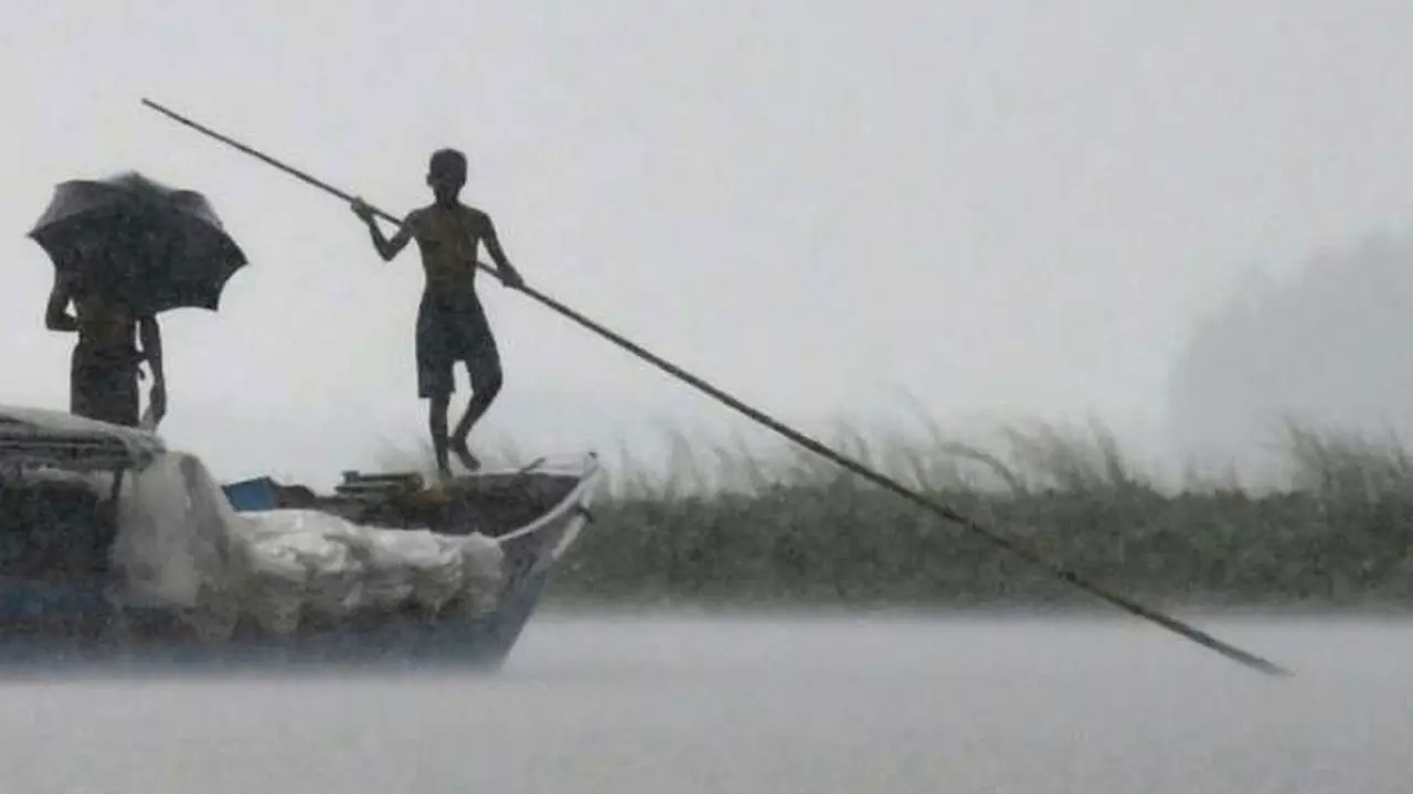 ৮ অঞ্চলে সন্ধ্যার মধ্যে ঝড়ের আভাস