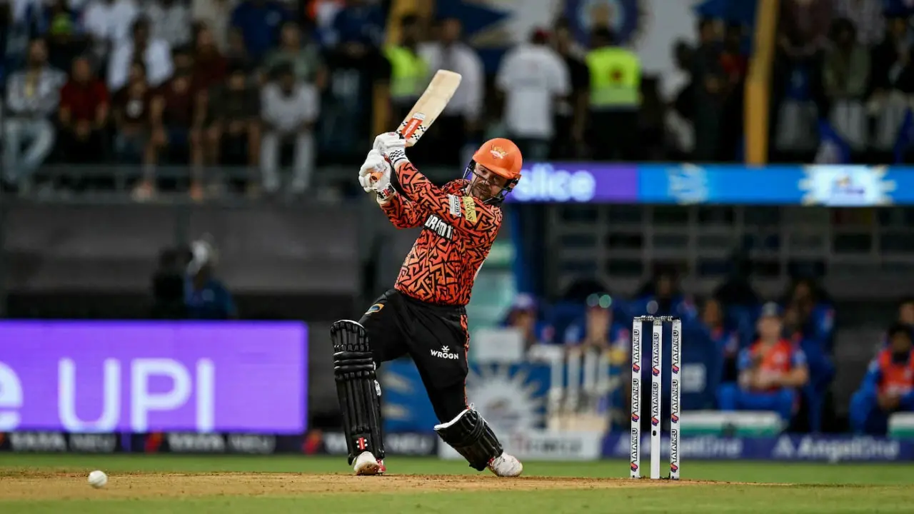 ছক্কার ৩ রেকর্ড মাথায় নিয়ে রাতে মাঠে নামবেন হেড
