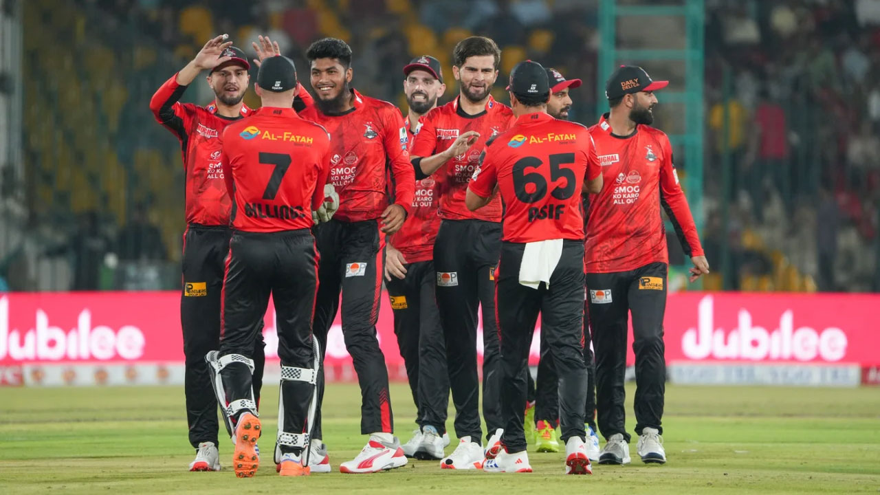 রিশাদের ২ উইকেটের পরও মুলতানের ২২৮
