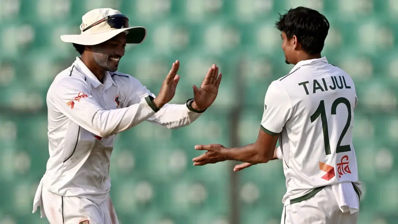 ২২ রানে ৩ উইকেট নেই জিম্বাবুয়ের