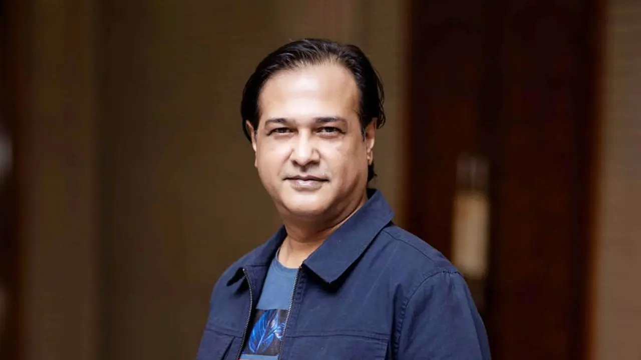 ‘ভাবতাম মন্ত্রীরা পদত্যাগ করে না, এখন দেখি ঐ চেয়ার নির্লজ্জদের জন্যই’