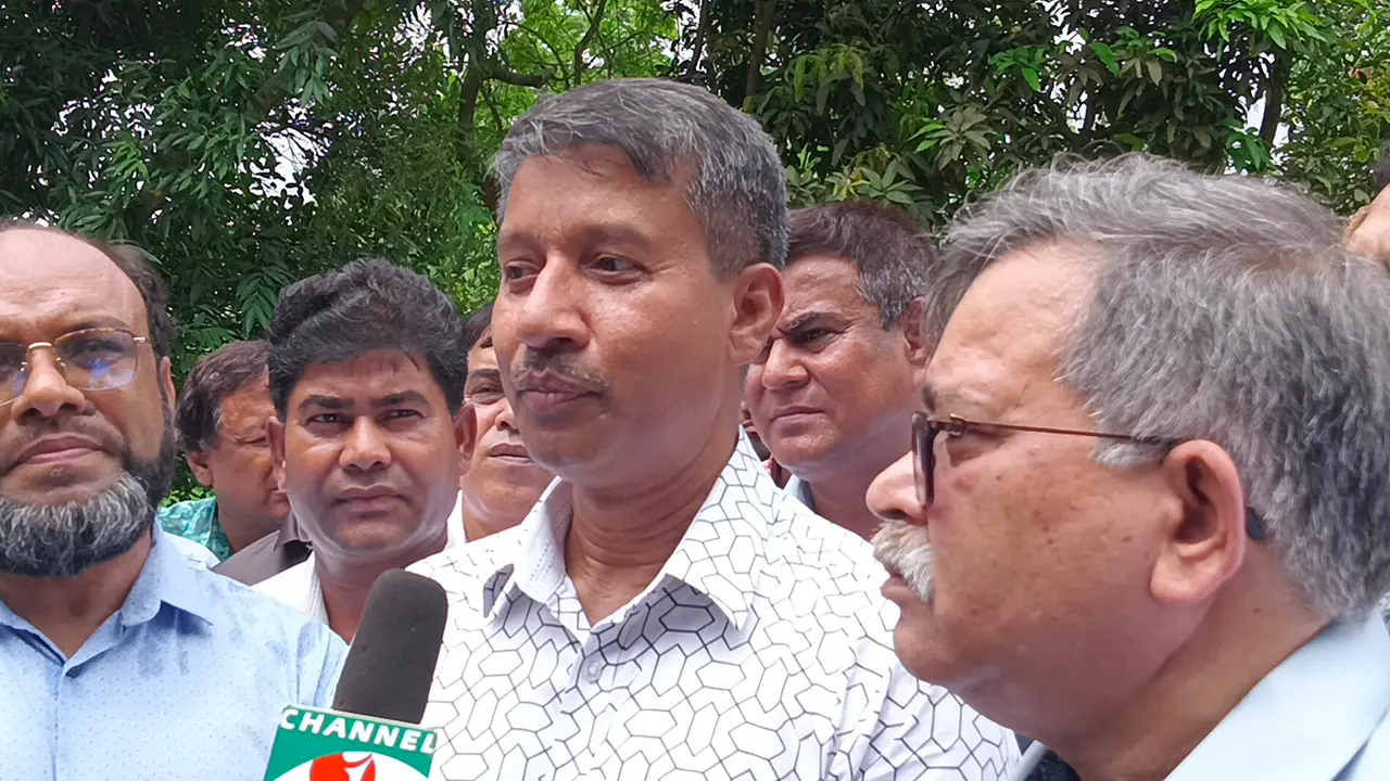 দেশে সারের কোনো সংকট নেই : কৃষি সচিব