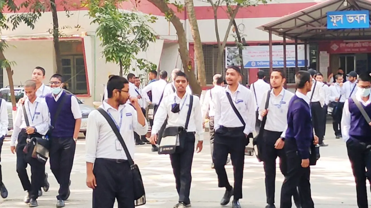 দ্বিতীয় ধাপে জিপিএ-৫ পেয়েও কলেজ পেলো না ১৪১৮ শিক্ষার্থী