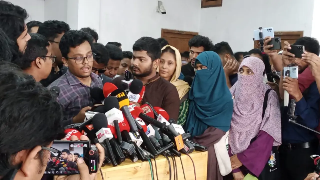 ডাকসু নির্বাচনে শিবিরের পূর্ণাঙ্গ প্যানেল ঘোষণা
