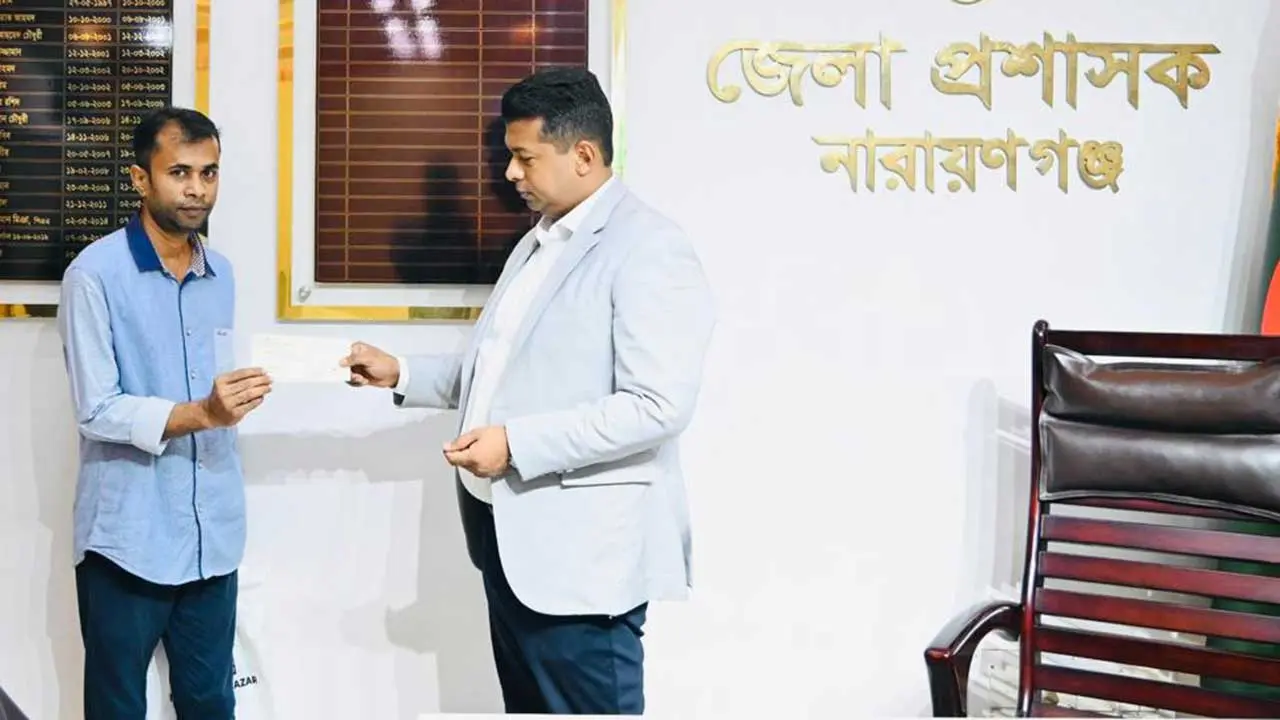 কুল হারানো ফয়সাল কিনারা পেলেন ডিসির কাছে