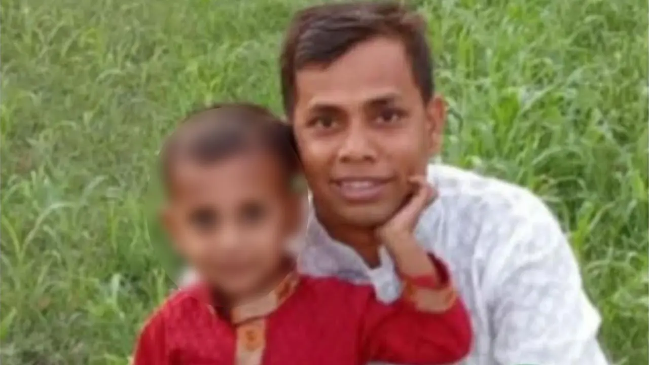 নৌকাডুবিতে সন্তানকে বাঁচাতে গিয়ে প্রাণ দিলেন বাবা