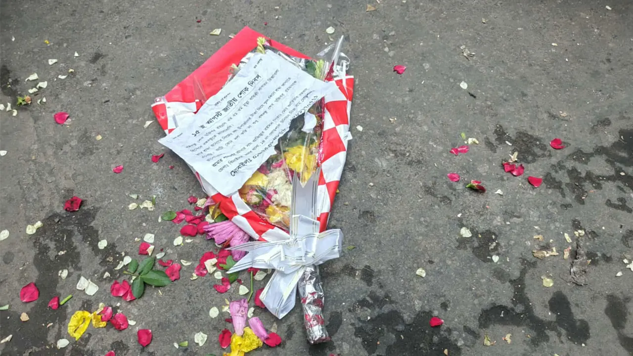 ধানমন্ডি ৩২ : শ্রদ্ধা জানাতে এসে বাধার মুখে পড়তে হচ্ছে