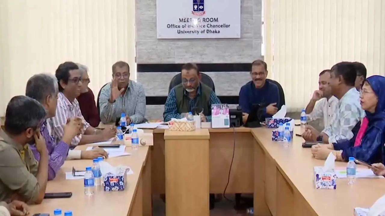 ঢাবির হলে ছাত্ররাজনীতি নিষিদ্ধই থাকবে, কার্যকর রোডম্যাপ আসছে