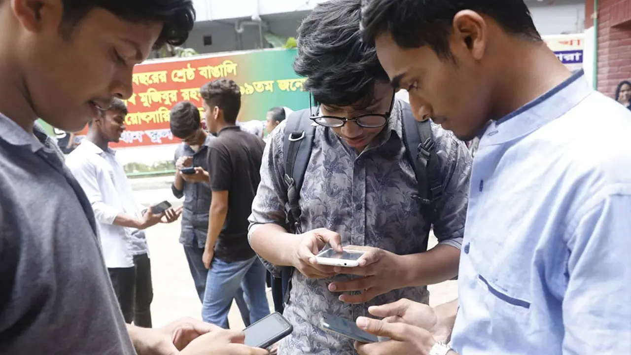 একাদশে ভর্তি : যে কারণে প্রথম ধাপে কলেজ পাননি ২৫ হাজারের বেশি শিক্ষার্থী