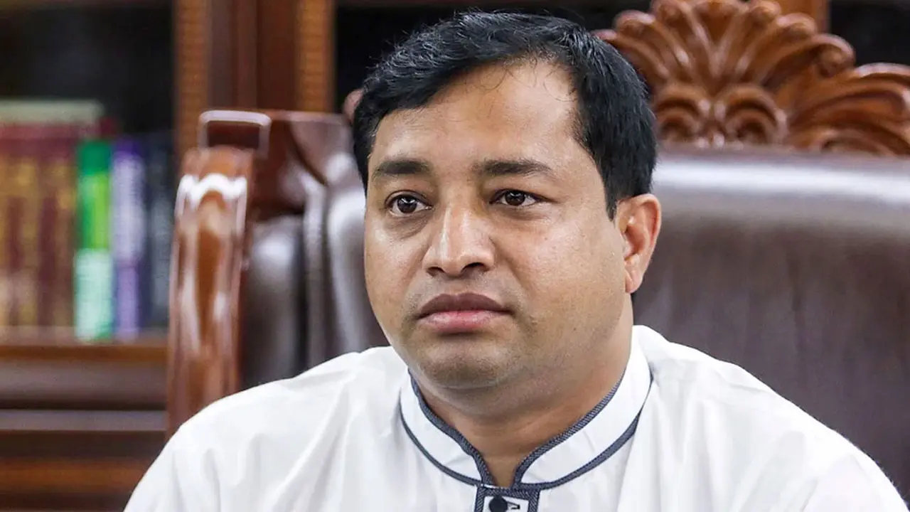 গাজীপুরের সাবেক মেয়র জাহাঙ্গীরসহ ৭ জনের বিরুদ্ধে দুর্নীতির মামলা