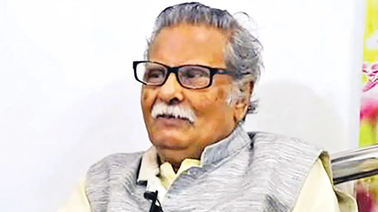 শিক্ষাবিদ যতীন সরকার মারা গেছেন 