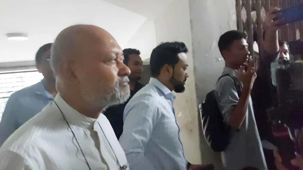 দুর্নীতির মামলায় গ্রেপ্তার অধ্যাপক কলিমউল্লাহ কারাগারে
