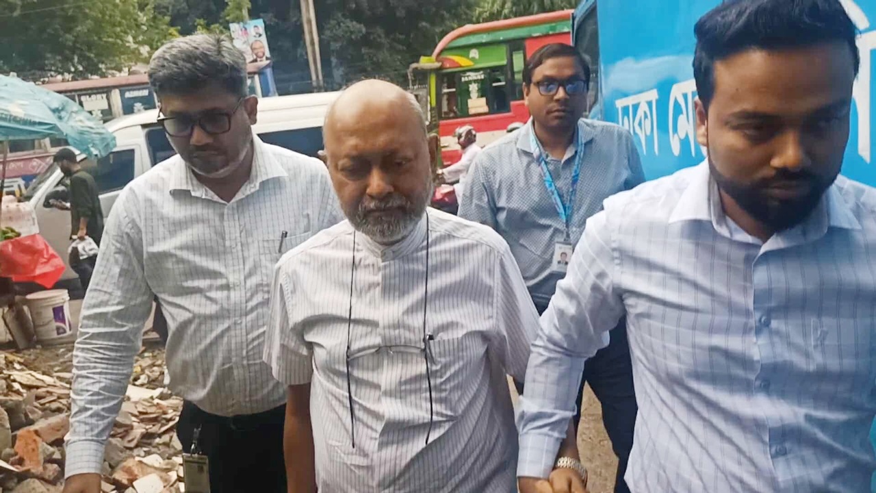 উন্নয়ন কাজের অর্থ আত্মসাৎ : কলিমুল্লাহসহ পাঁচজনের দেশত্যাগে নিষেধাজ্ঞা