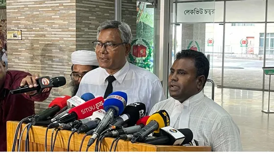 দোহার-নবাবগঞ্জ আলাদা না করতে ইসির সামনে মানববন্ধন