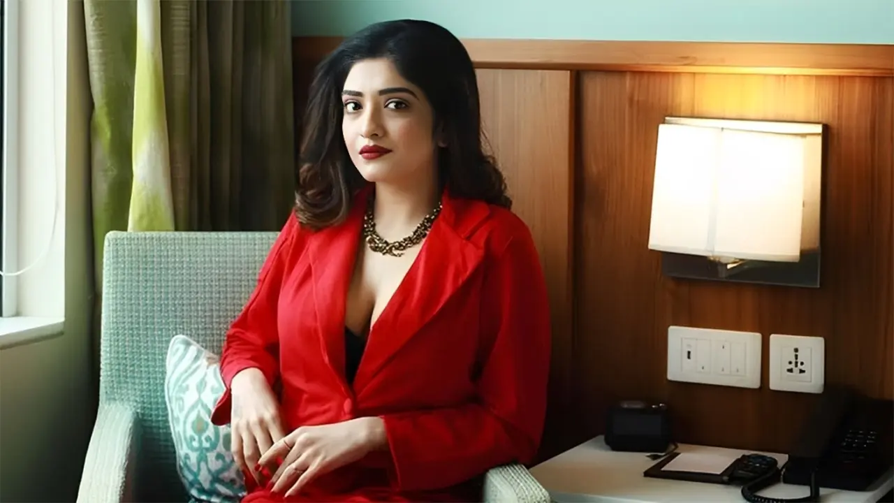 ভক্তদের সুখরব দিলেন মানসী