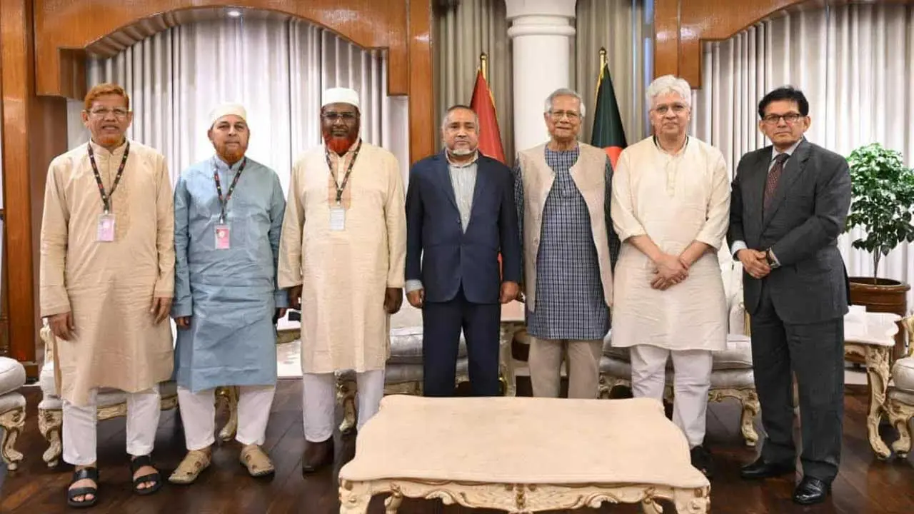 প্রধান উপদেষ্টার সঙ্গে বৈঠকে অংশ নিতে যমুনায় জামায়াতের প্রতিনিধি দল