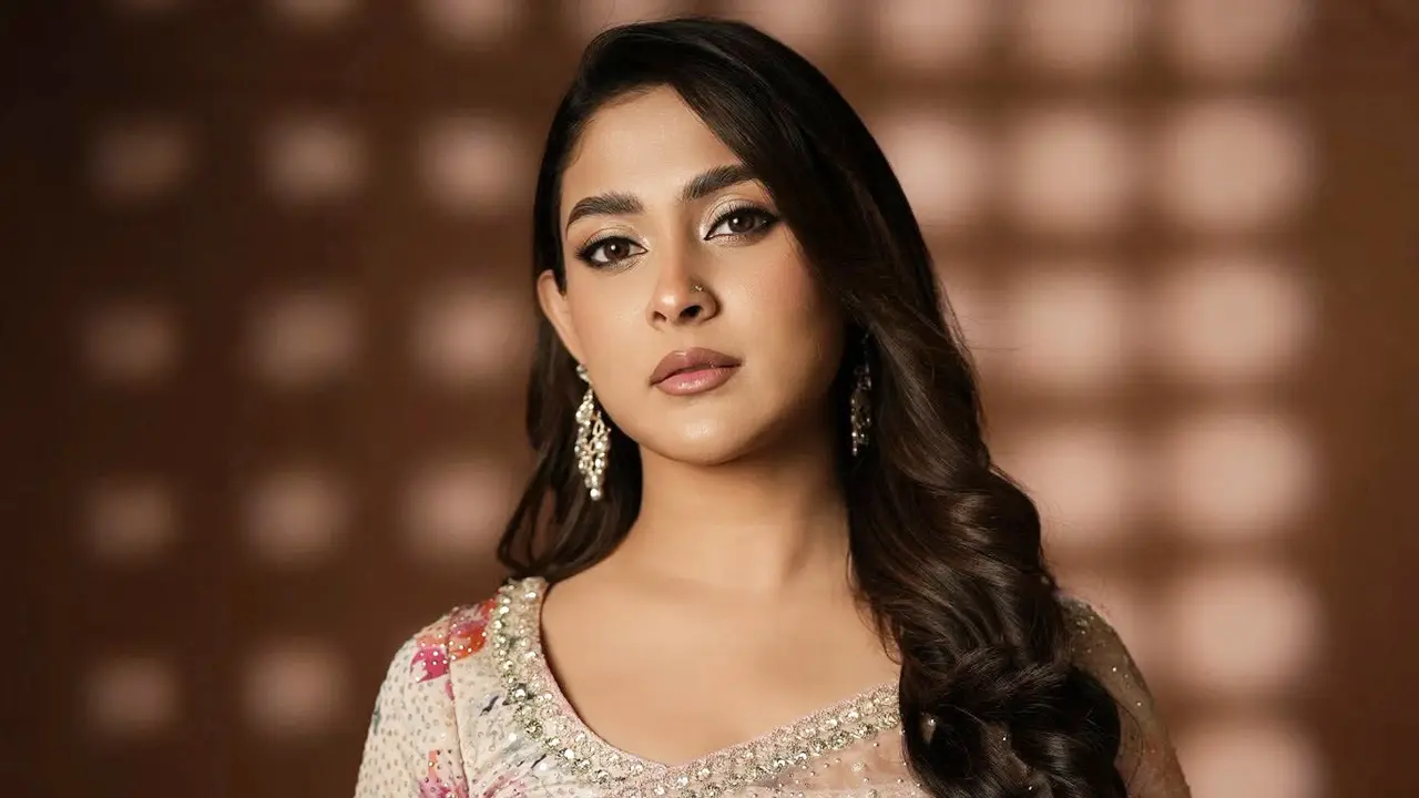 তারা ভুয়া ছবি বিশ্বাস করে অপমান করছে : মেহজাবীন