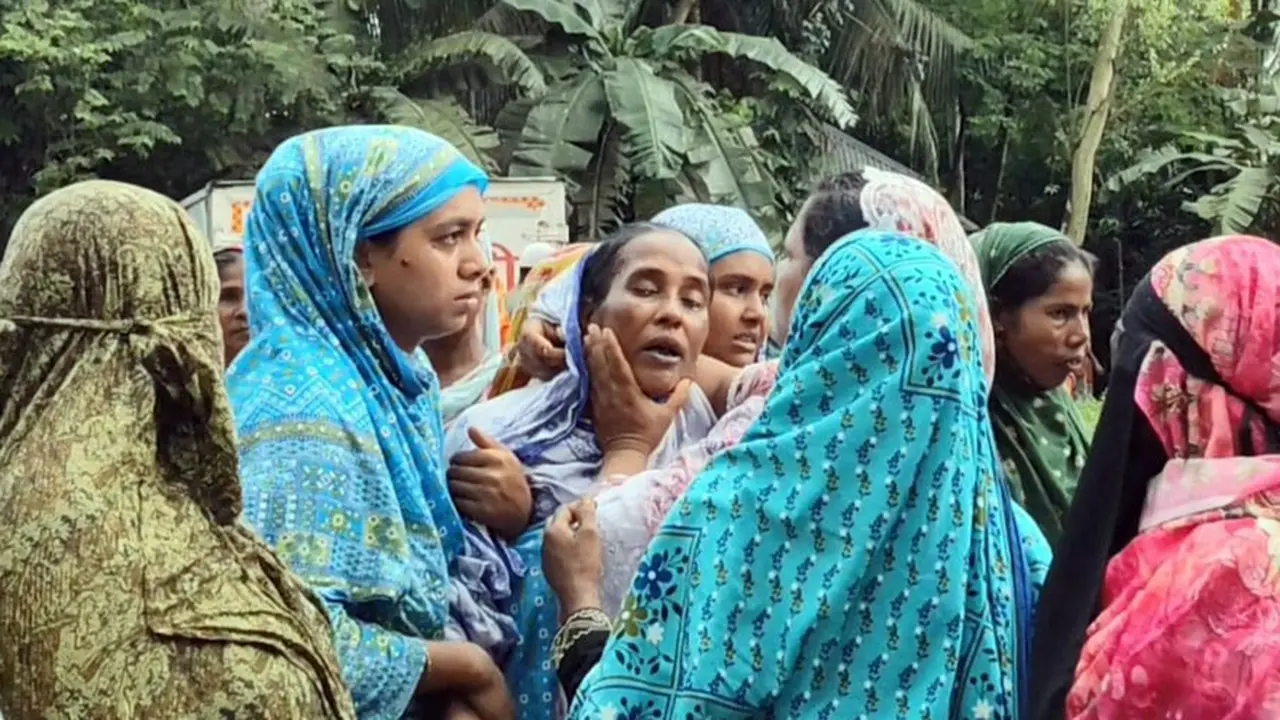 ‘ছেলেটা আমার বাড়ি আসল ঠিকই, কিন্তু লাশ হইয়া’