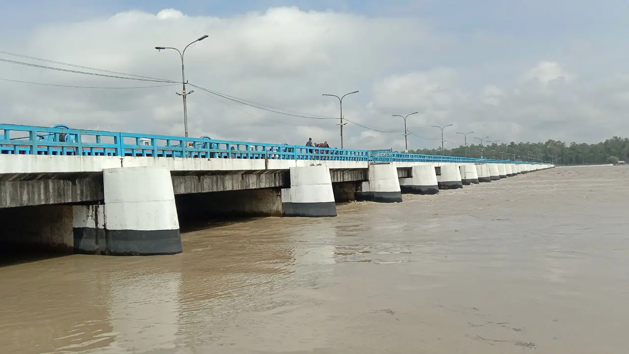 তিস্তার পানি বিপৎসীমার ওপরে, ৪ জেলায় বন্যার শঙ্কা 