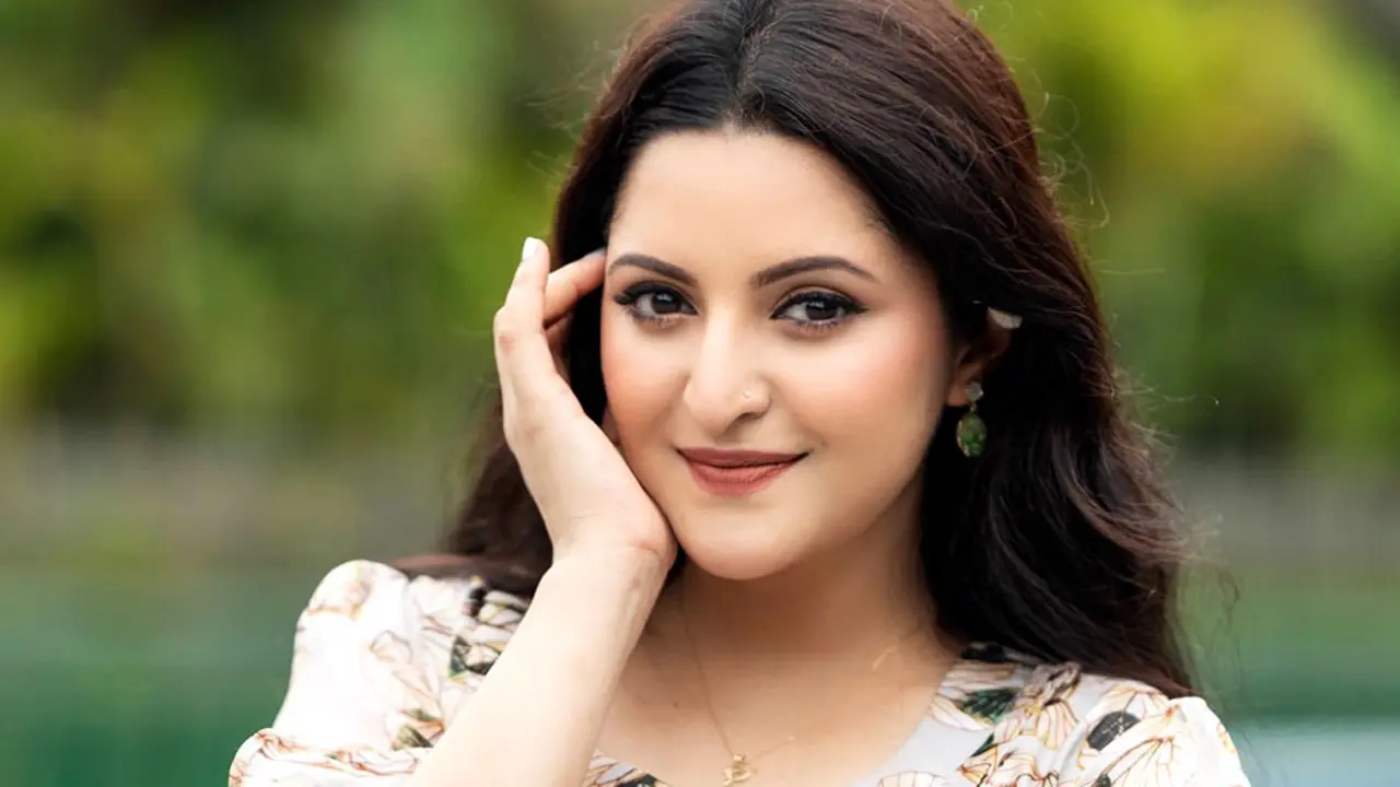 হাসপাতাল নিয়ে পরীমণির রহস্যজনক পোস্ট