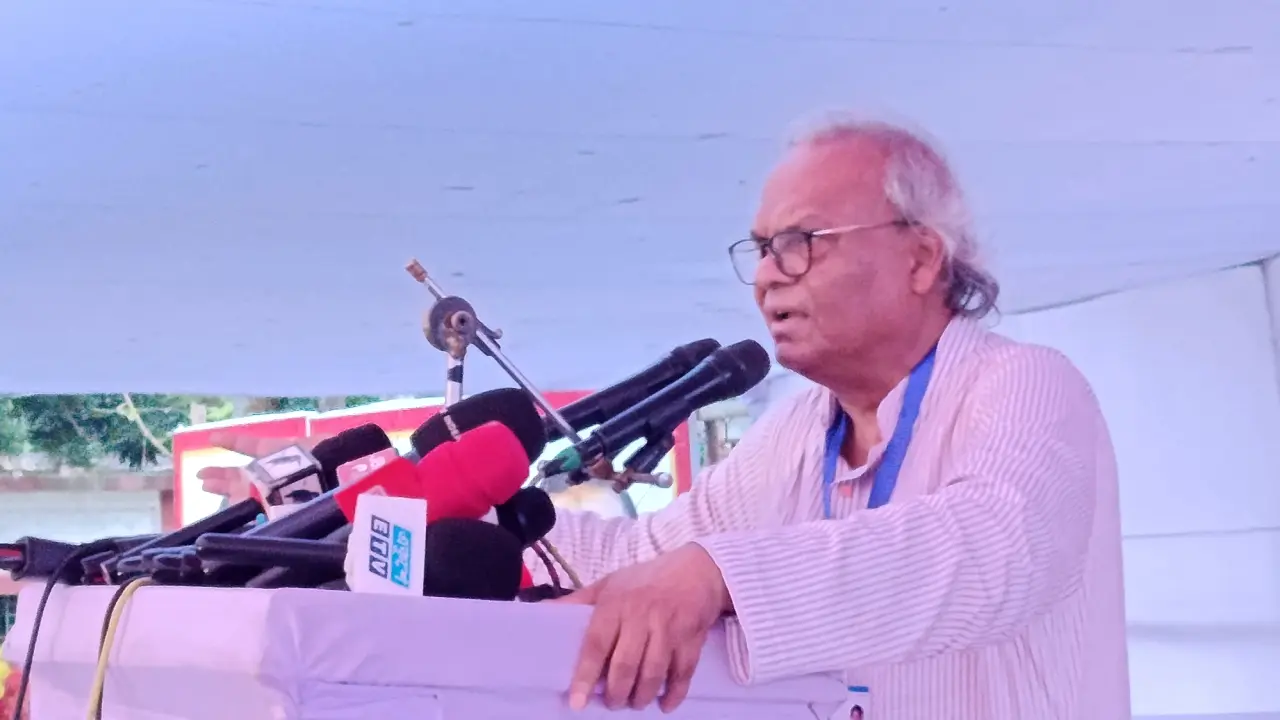 ফ্যাসিস্ট হাসিনা গণতান্ত্রিক প্রক্রিয়াকে ধ্বংস করেছে : রিজভী