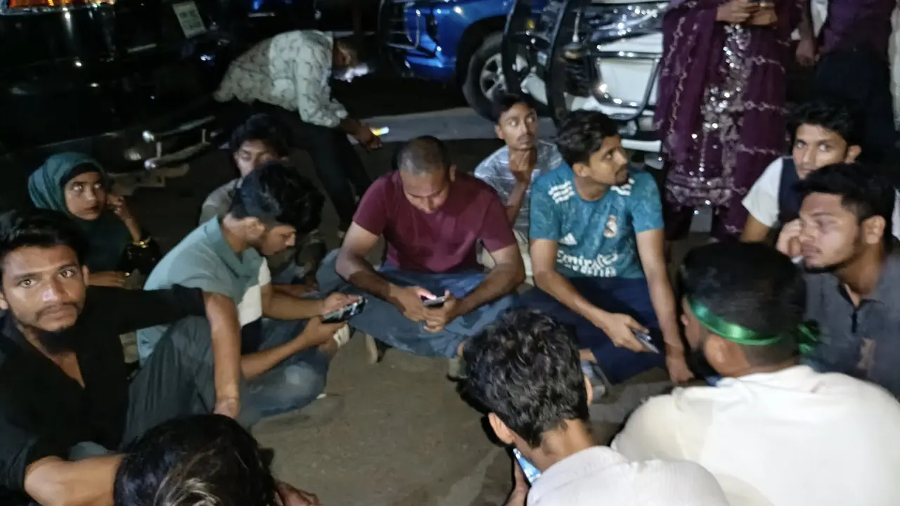স্বেচ্ছায় কারাবরণের চেষ্টা, পাঁচ ঘণ্টায়ও রনিকে গ্রেপ্তার করেনি পুলিশ