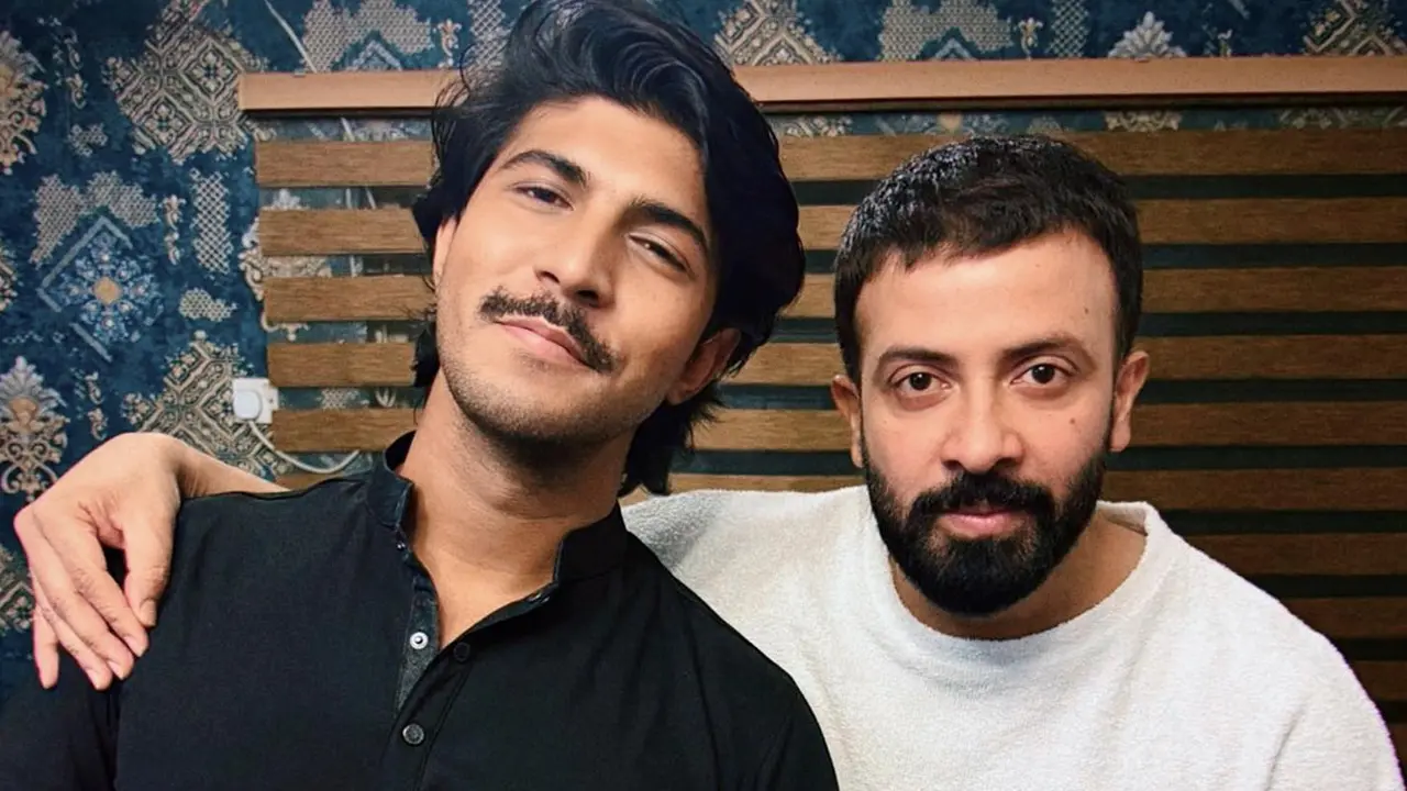 শাকিব খানের পাশে দাঁড়িয়ে গর্বিত তৌসিফ!