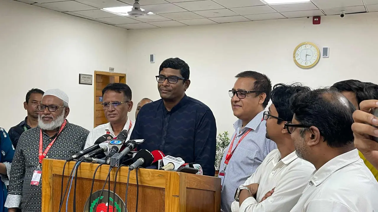 আইনগতভাবে জিএম কাদেরের পক্ষেই লাঙ্গল প্রতীক থাকবে : সিইসিকে জাপা