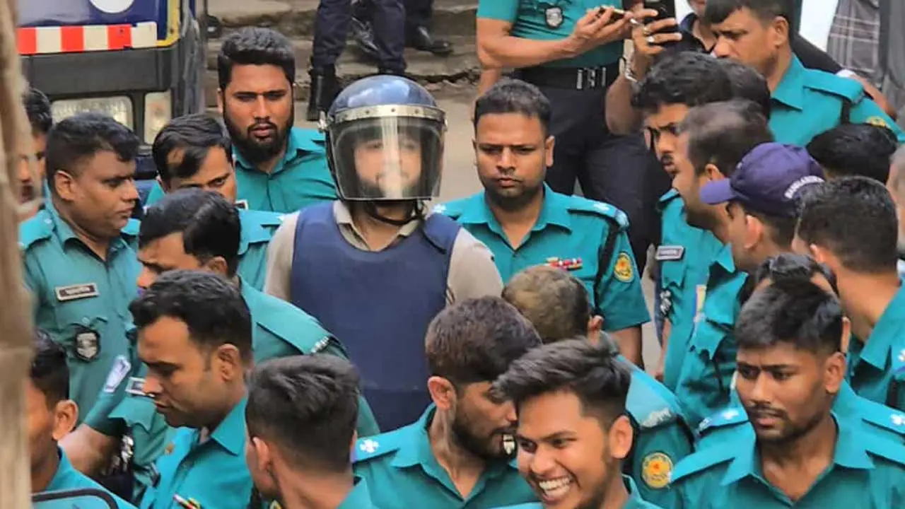 খালেদা জিয়ার সঙ্গে আফ্রিদির বাবার ছবি দেখিয়ে জামিন চাইলেন আইনজীবী
