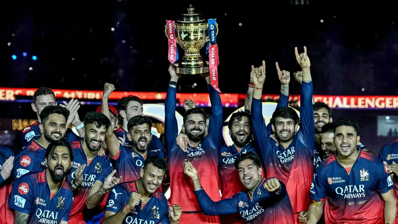 আইপিএলে চ্যাম্পিয়ন হয়েও আয় কমেছে বেঙ্গালুরুর